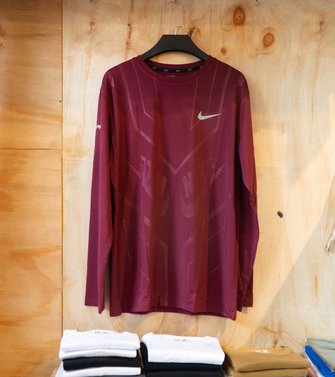 Nike-LongSleeve-နီညို